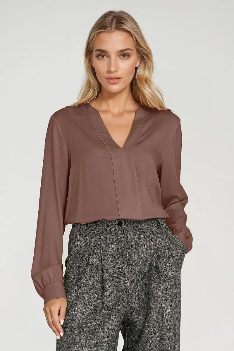 Blouse model 217581 Nife