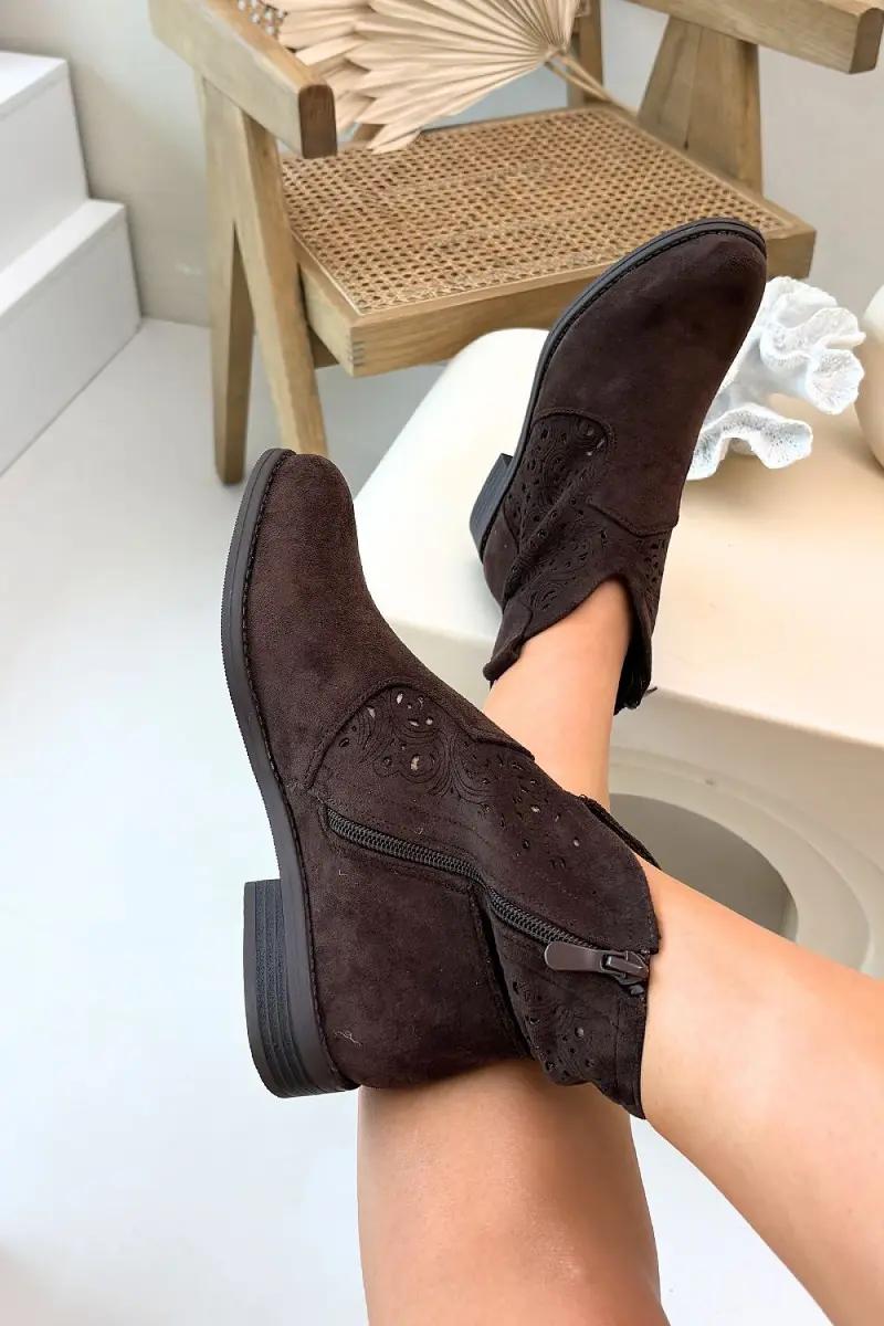 Boots model 224431 Step in style