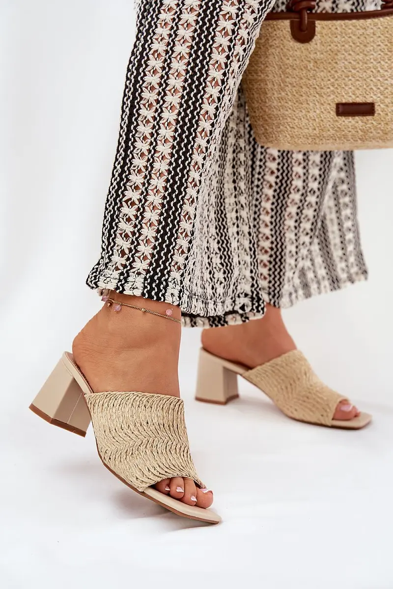 Flip-flops model 210782 Step in style