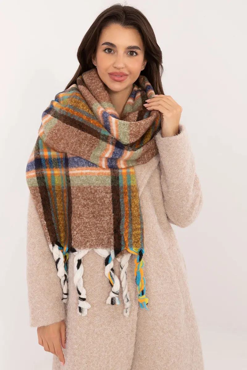 Shawl model 202578 AT