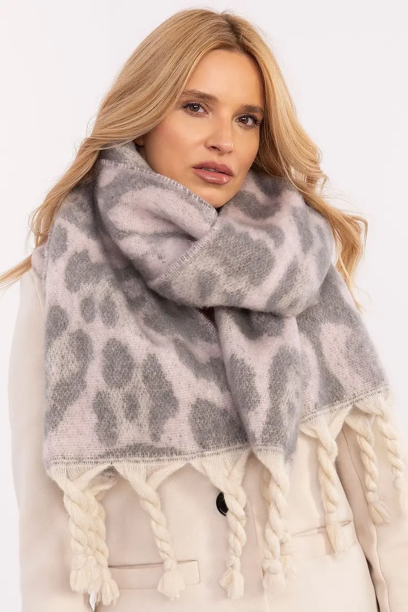 Shawl model 205960 AT