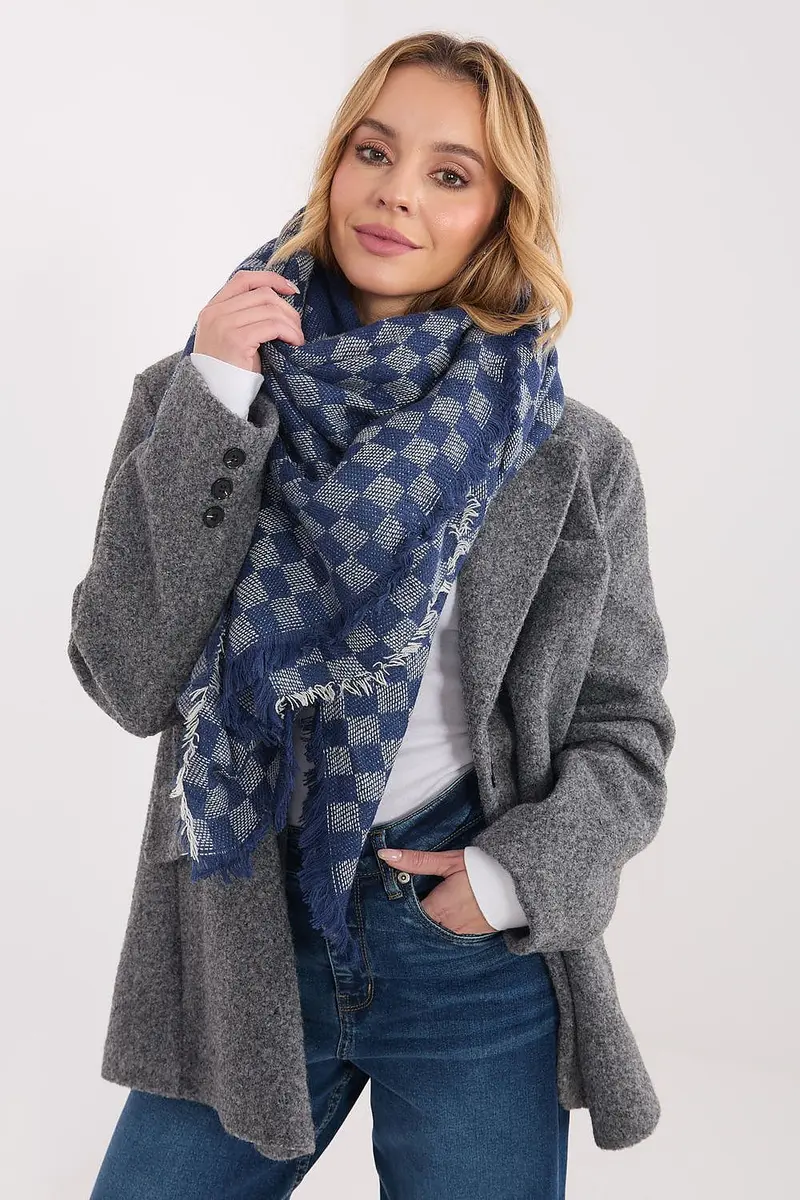 Shawl model 222304 AT