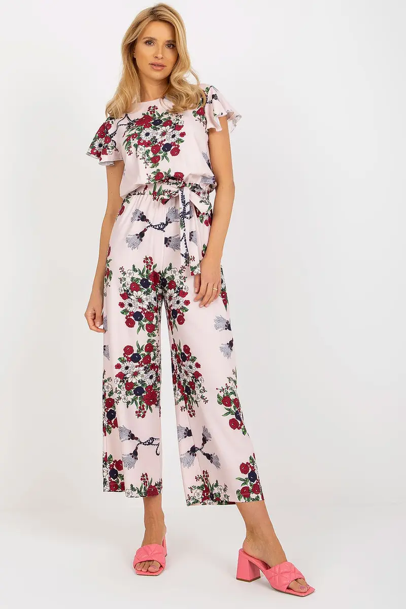 Suit model 214447 Lakerta